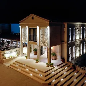 Cemal Butik Alacati