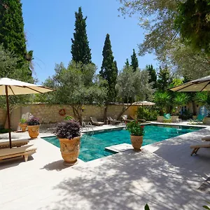 Tas Alaçatı